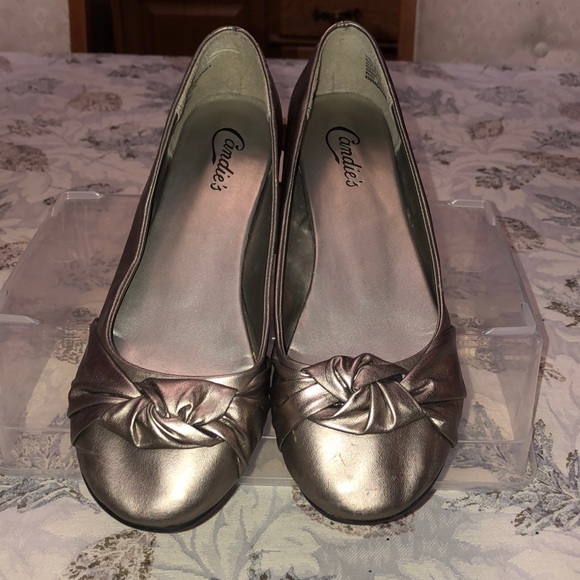 Candie’s Flats - Picture 1 of 3